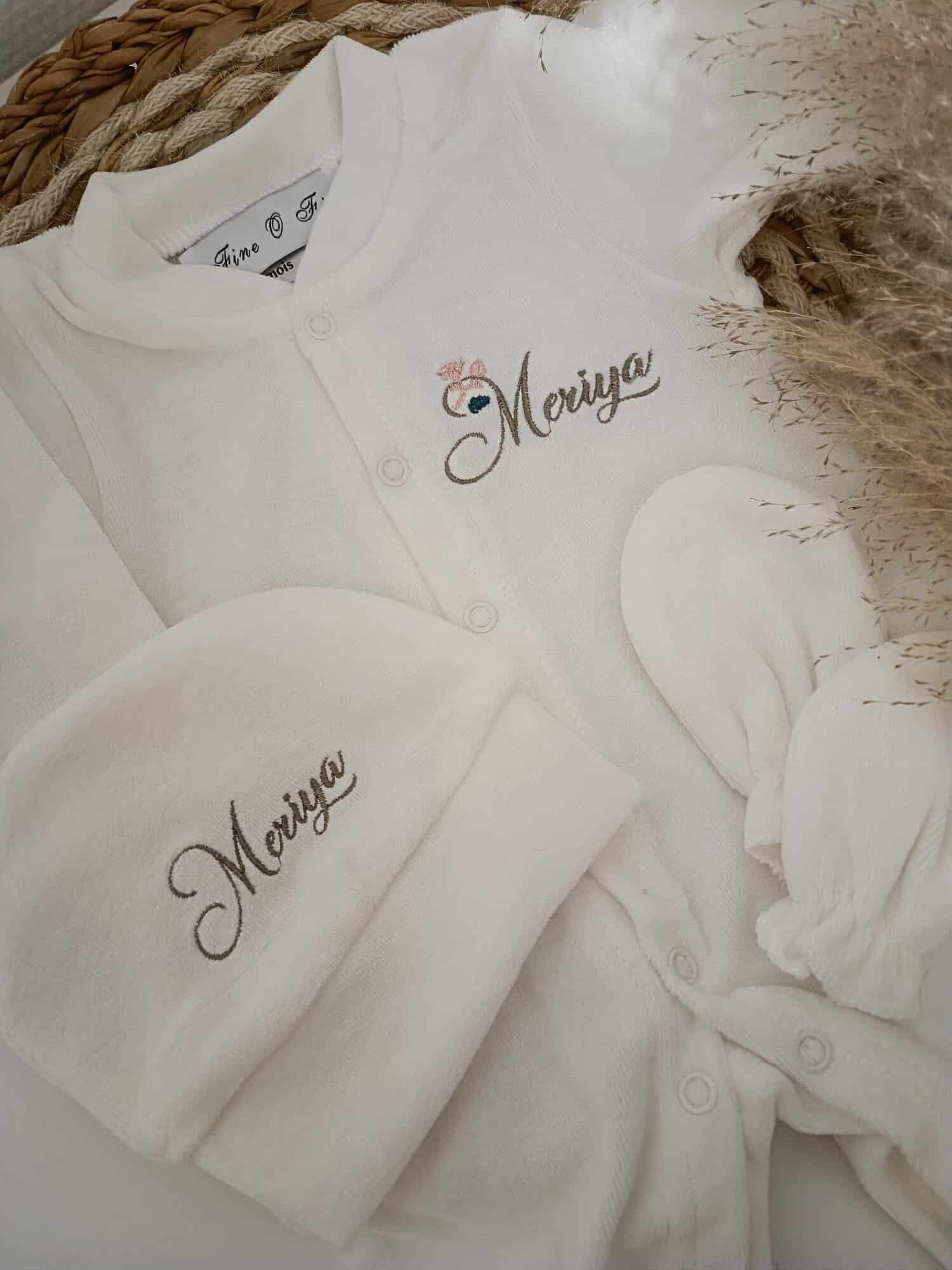 23b58598-c4c2-43a6-9fe5-f2458b1288af